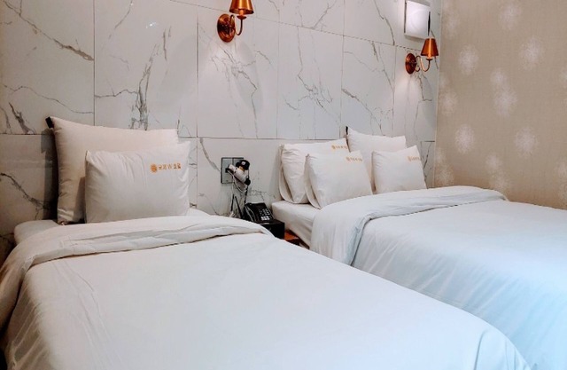 Gukje Business Hotel