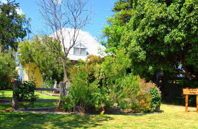 Gunbower Cottage - your private getaway in Cohuna
