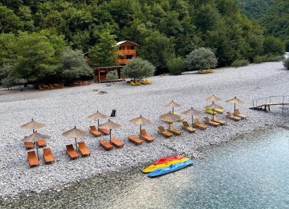 Guri i Lekës Guesthouse