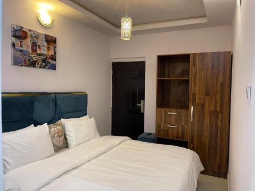 H & S Apartment