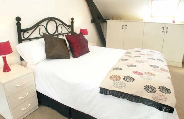 Hamlet Cottage - Sleeps 4 - Stratford upon Avon