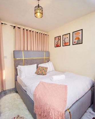 Happy Crest Airbnbs