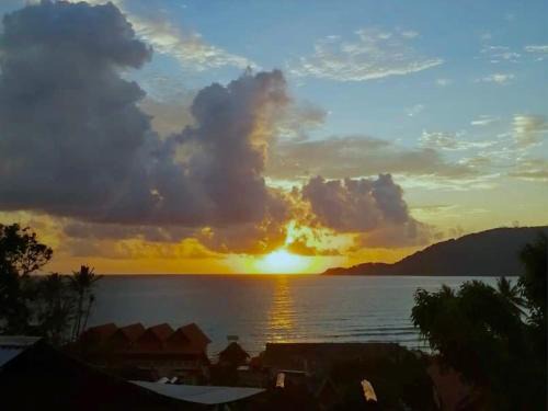 Harrera Perhentian, Long Beach