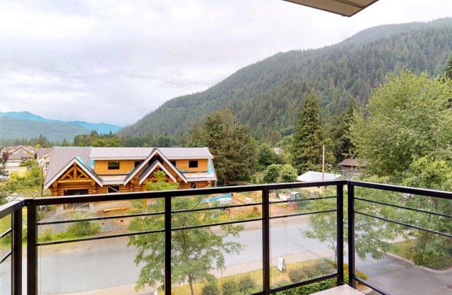 Harrison Lake View Suites: Three Bedroom Grand Suite with MountainView (1)