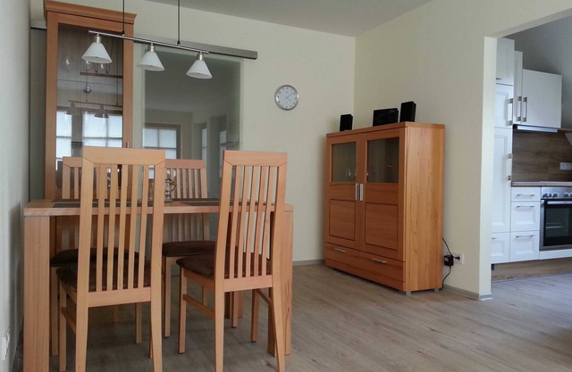 Elena Apartments 