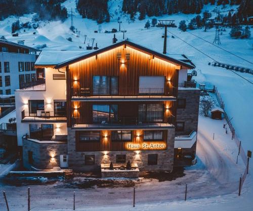 Haus St Anton - SKI IN SKI OUT