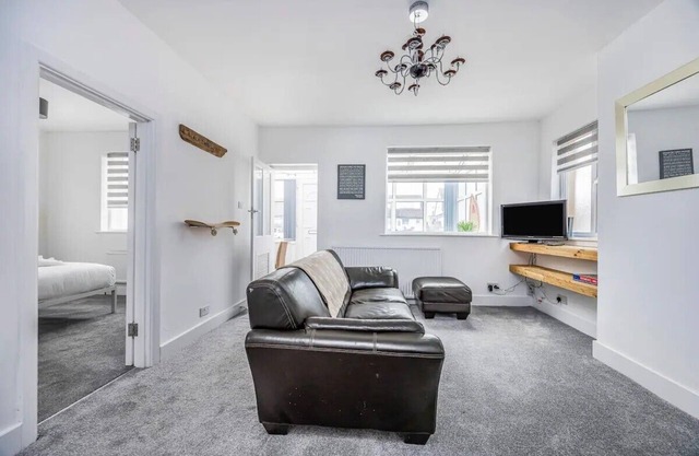 Hayling Beach House with Parking | Pass The Keys