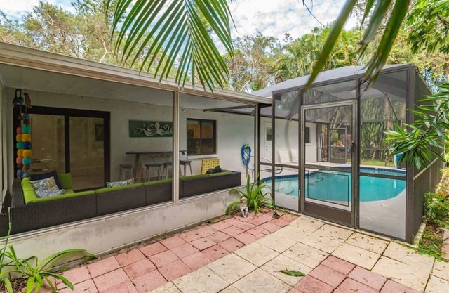Heated Pool | 3 Beds | Near Beaches and parks