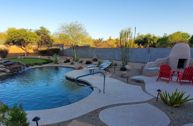Heated Pool, Putting Green, Fireplace, Game Room