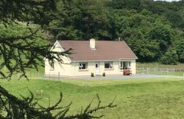 Heather Cottage, Creeslough, Co Donegal. F92 F853