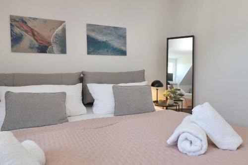 helloYOU apartments I Wohntraum am Wasser I Zentral I Parkplatz I Nahewein