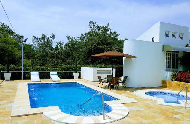 HERMOSA Y CÓMODA CASA EN GIRARDOT