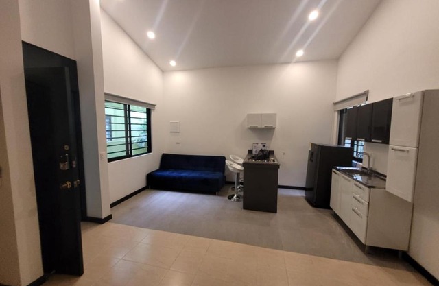 Hermoso Aparta estudio 201 santa monica