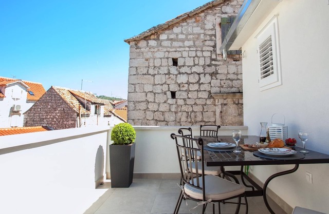 Hidden gem in the ❤ of Trogir with Balcony