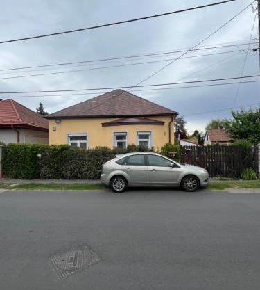 Hideaway house 01 with garden & yard and free parking