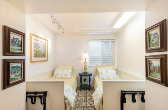 High Avenues Traditional
