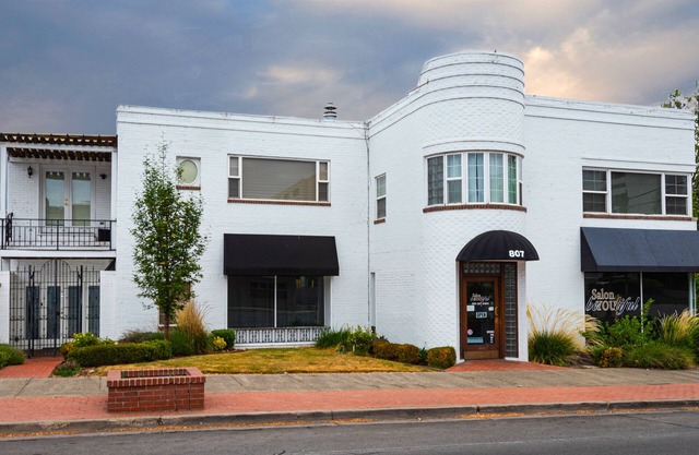 High-end Downtown Yakima Condo in Historic Building, Walk to Food and Drink