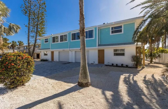 High Tide Beach House on AMI