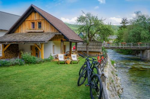 Hike & Bike Chalet