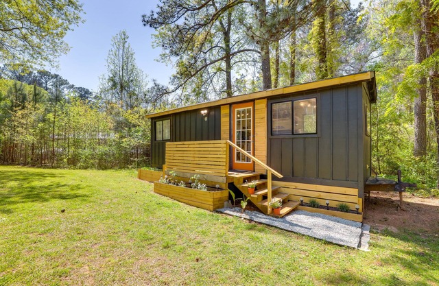 Hike On-Site: Georgia Tiny Home on Farm Retreat