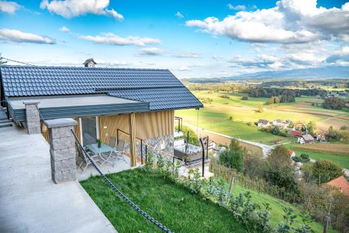 Hill Stars House