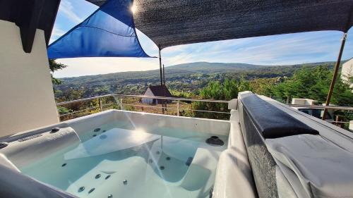 Hillside Cottage