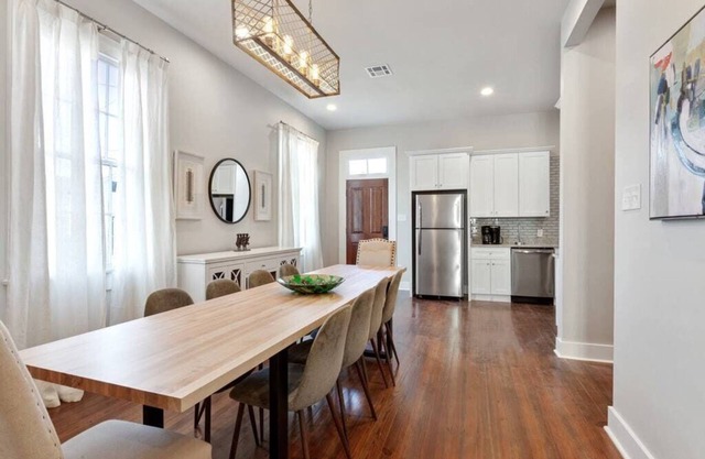 Historical Charm with Modern Touch 5 Bedrooms 4 Bathrooms, Centrally Located
