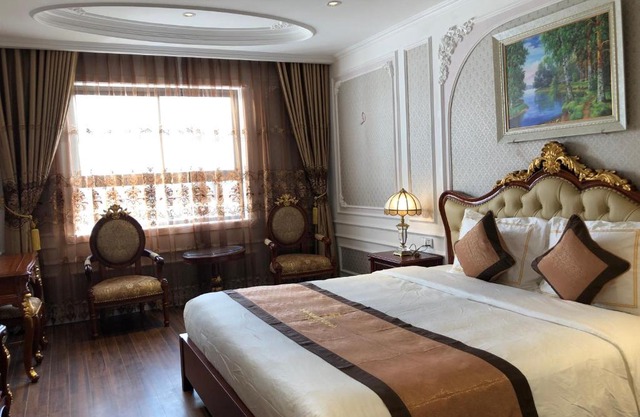 Hoang Nham Luxury Hotel
