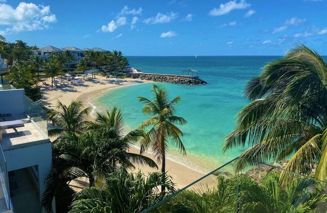 Hodges Bay Resort & Spa, an HQ Luxury Resort & Residences