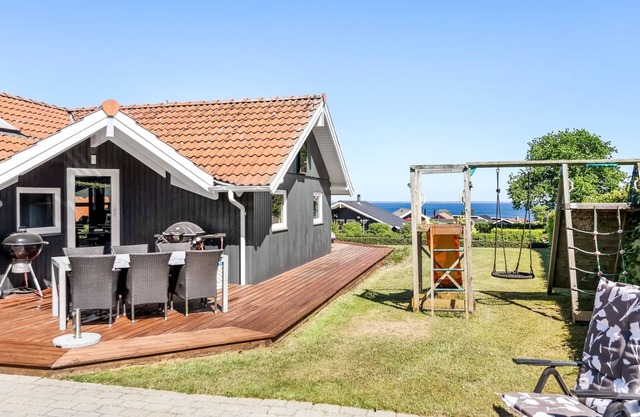 "Hoghni" - 300m from the sea by Interhome