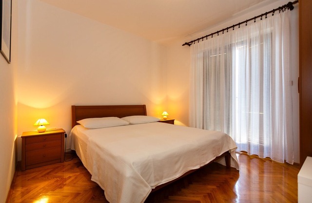 Holiday accommodation for 2-3 people - with grill and climate