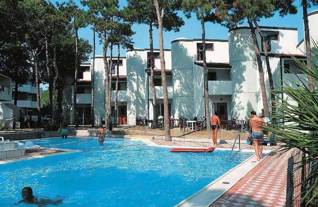 Holiday apartment with terrace and air conditioning