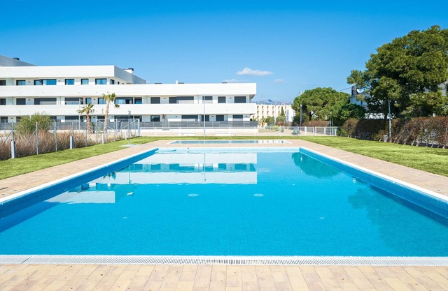 Holiday Apartment 'Marina' with Sea View, Terrace, Shared Pool & Wi-Fi