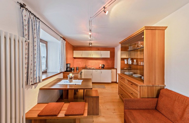 Holiday Apartment "Florerhof Ferienwohnung Rose" with Mountain View, Sauna & Garden