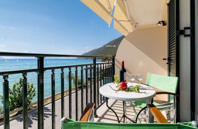 Holiday Apartment 'Apostolos Apartment 2' Close to Beach with Sea View