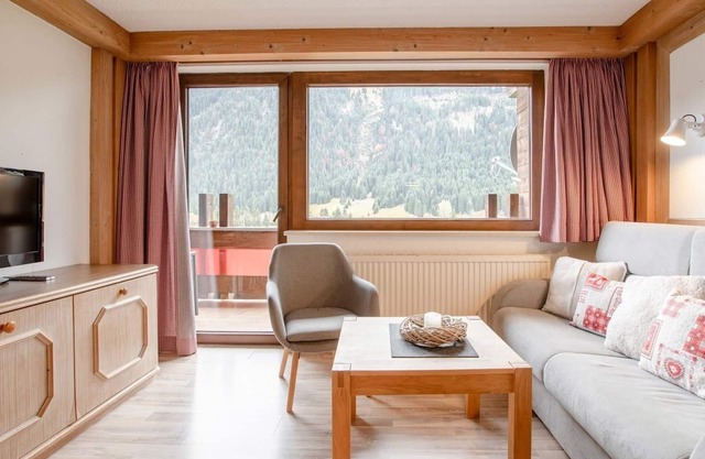 holiday apartment/apt. for 6 guests with 55m² in Grän (166417)