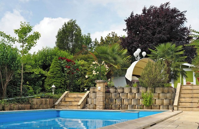 Holiday Apartment 'Bruderstube' with Mountain View, Shared Pool and Wi-Fi