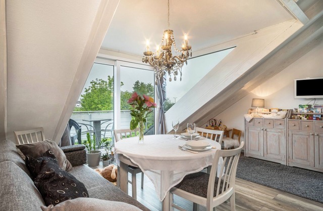 Holiday Apartment "Straub" with Mountain View, Balcony & Wi-Fi
