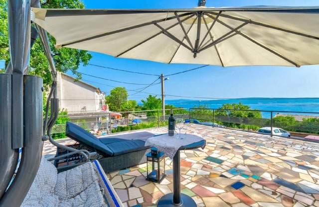 Holiday apartment Dramalj for 2 - 4 persons with 2 bedrooms - Holiday apartment