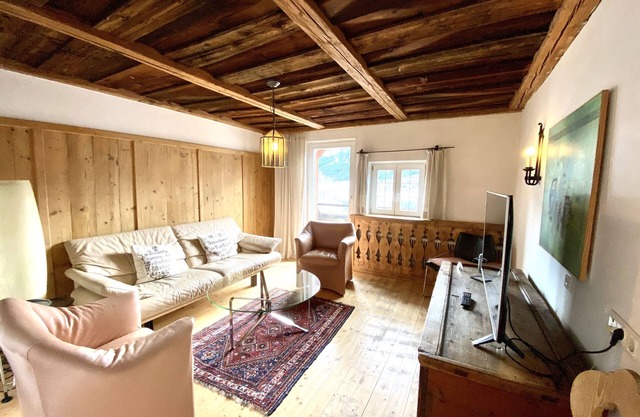 Holiday apartment for 4 pers with BALCONY, SWIMMING POOL, GARDEN, cable cars in the summer for free