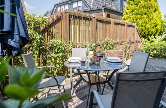 Holiday Apartment "Hanse" with Private Terrace & Wi-Fi