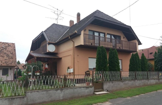 Holiday apartment Balatonboglár for 1 - 4 persons with 3 bedrooms - Holiday apartment