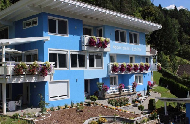 Holiday apartment In a quiet and sunny slope