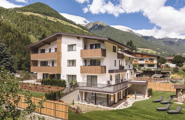 Holiday Apartment 'Silva Timeout' with Mountain View, Private Terrace and Wi-Fi