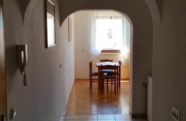 Holiday apartment Ližnjan for 2 - 4 persons with 2 bedrooms - Row house