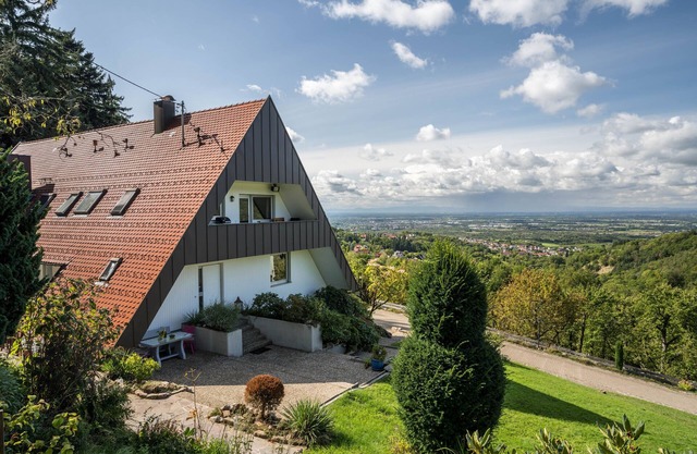 Holiday Apartment "Panorama" with Mountain View, Terrace & Wi-Fi
