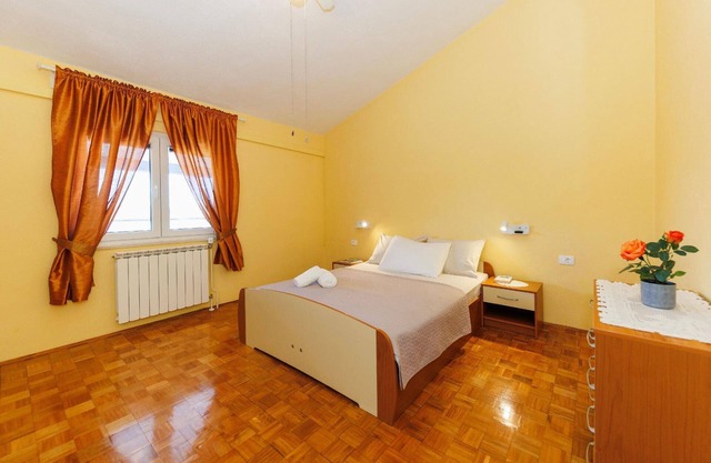 Holiday apartment Ražanac for 1 - 8 persons with 4 bedrooms - Row house