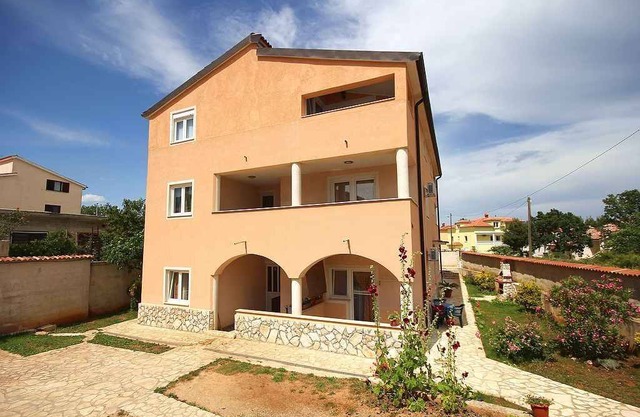 Holiday apartment with sea view