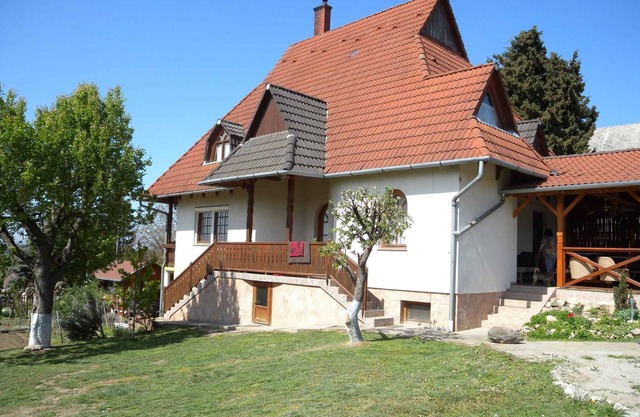 Holiday apartment with children's playground and pool