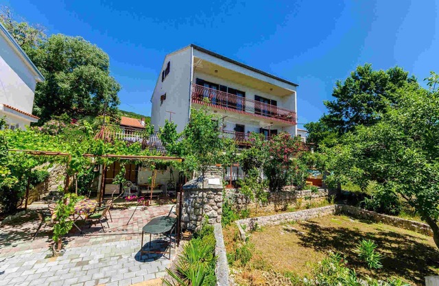 Holiday apartment with balcony and air conditioning